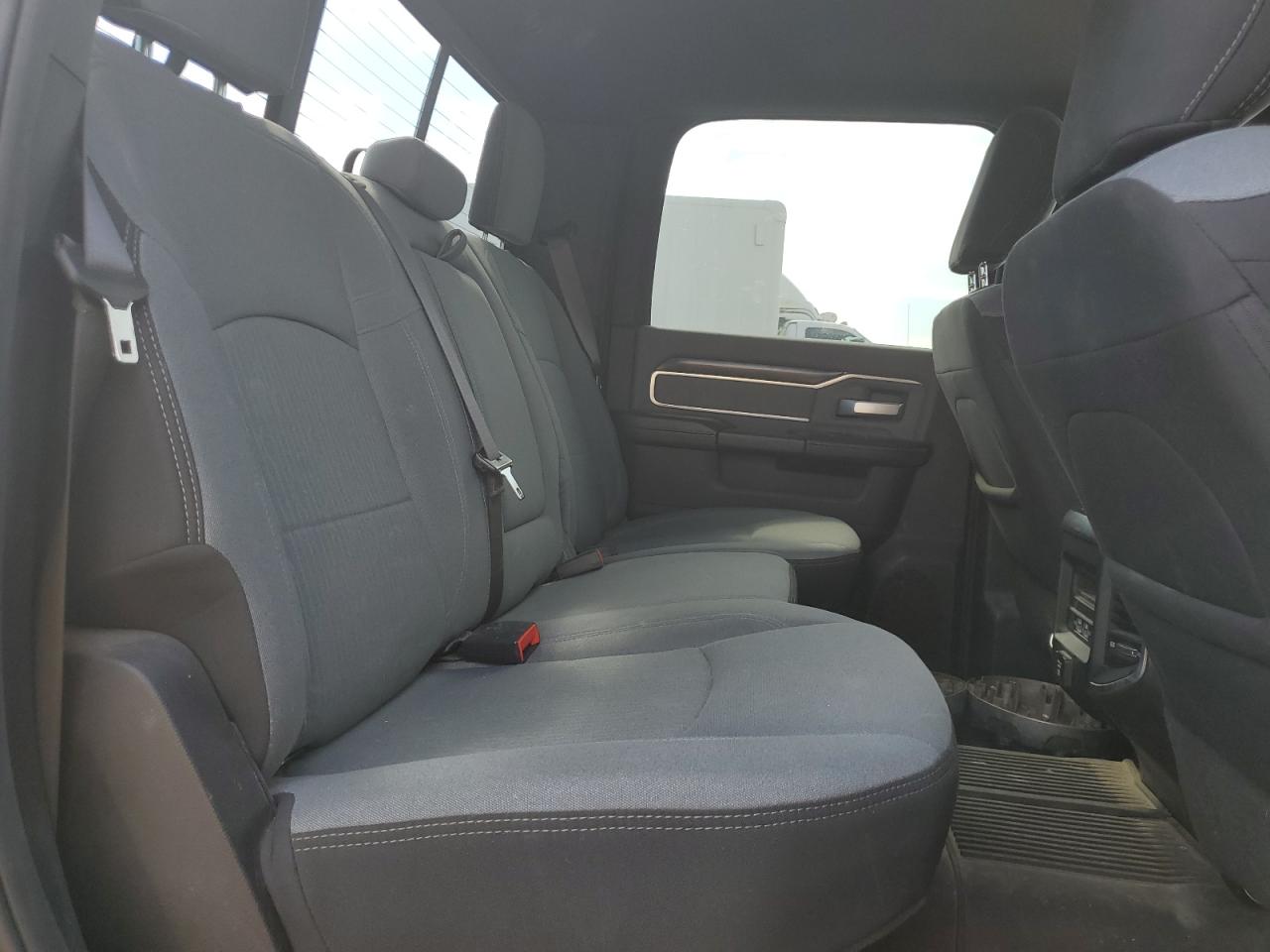 Ram 3500 Big Horn Image 7