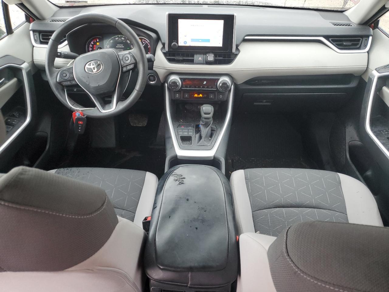 Toyota RAV4 Xle Image 10