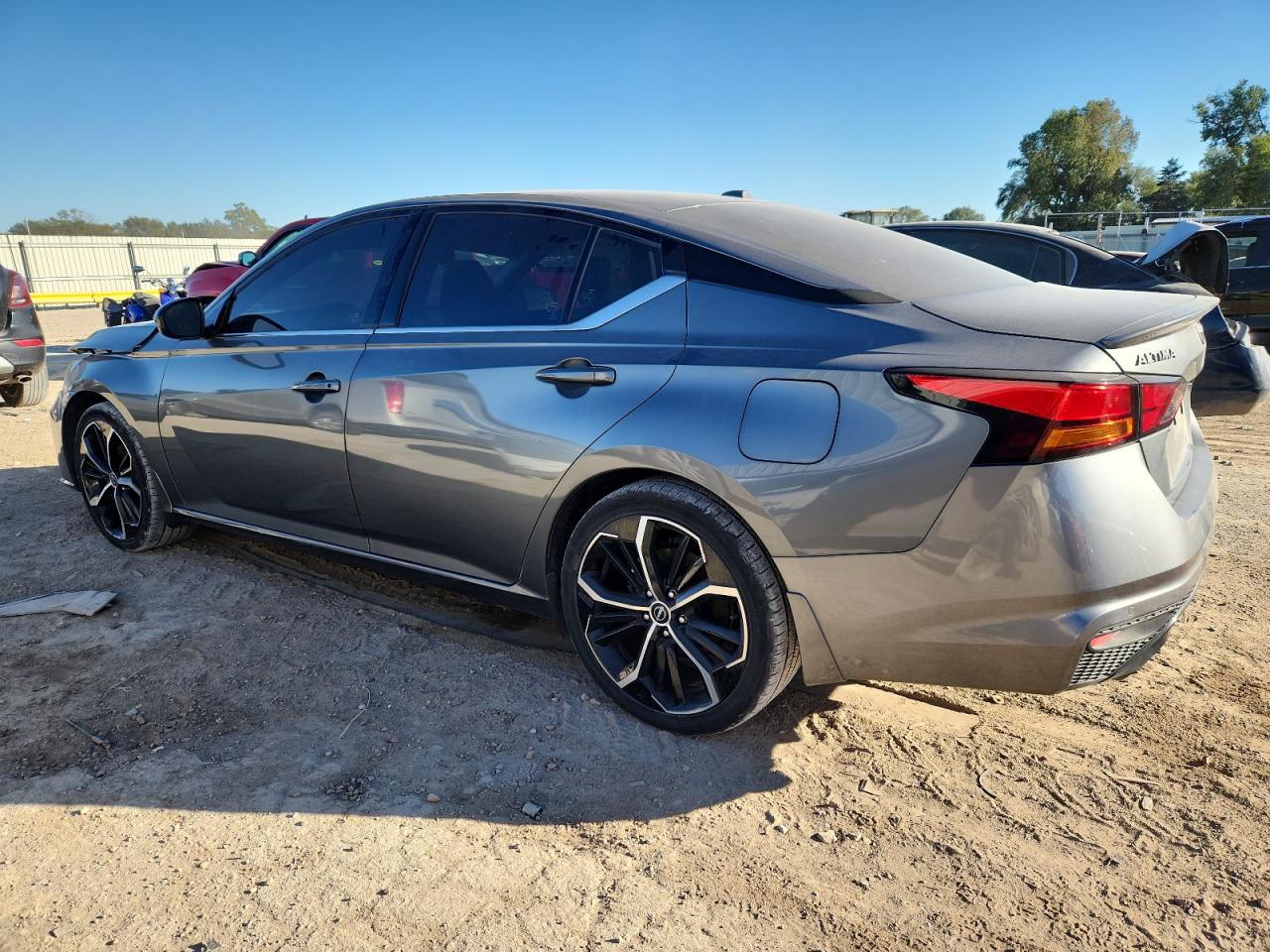 Nissan Altima Sr Image 3