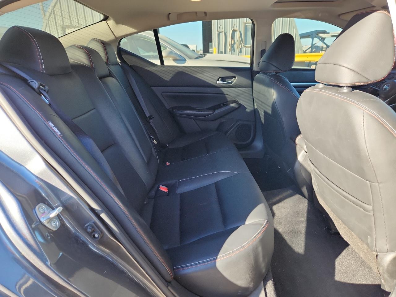 Nissan Altima Sr Image 9