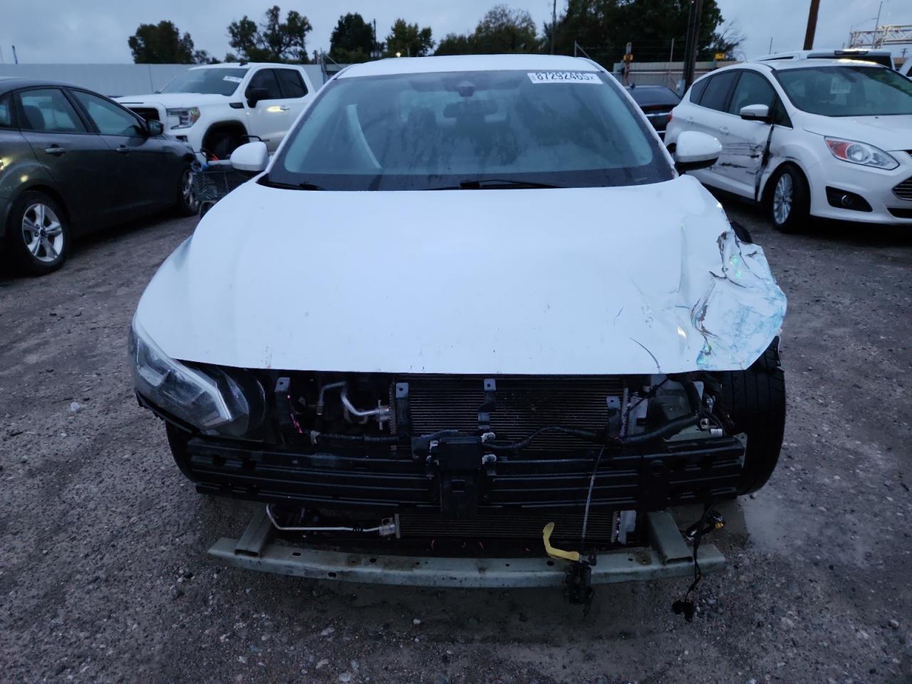 Nissan Sentra S Image 12