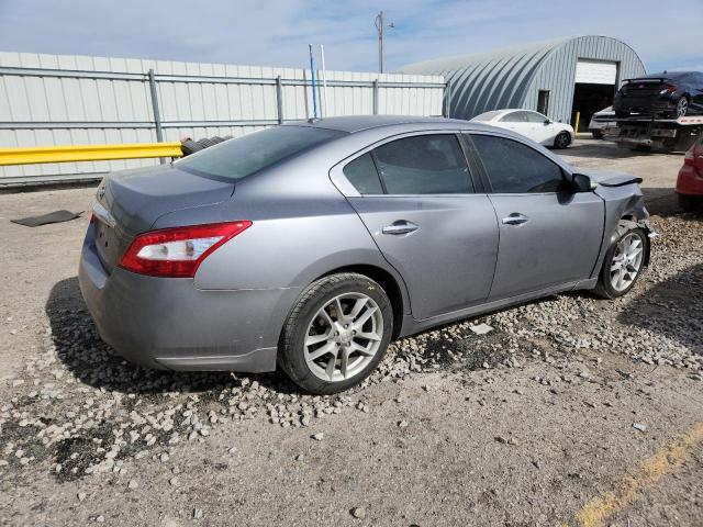 Nissan Maxima S Image 3