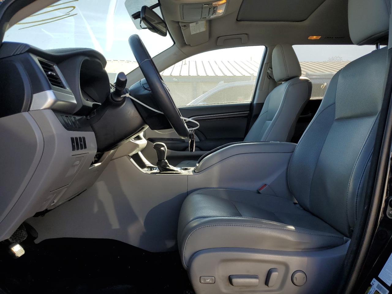 Toyota Highlander Limited Image 12