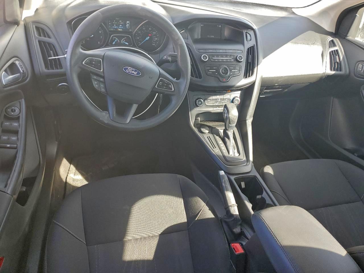 Ford Focus Se Image 7