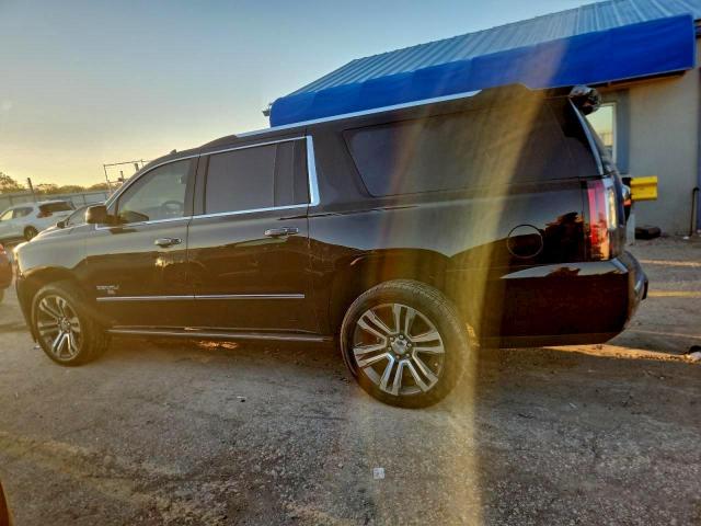 GMC Yukon Denali Image 2