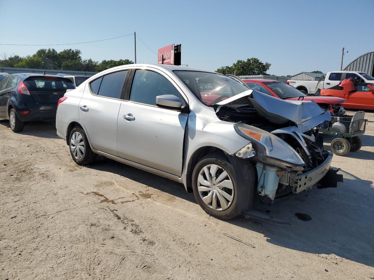 Nissan Versa S Image 8