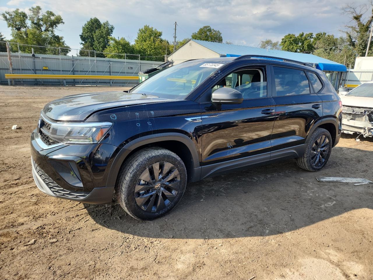 Volkswagen Taos S Image 1