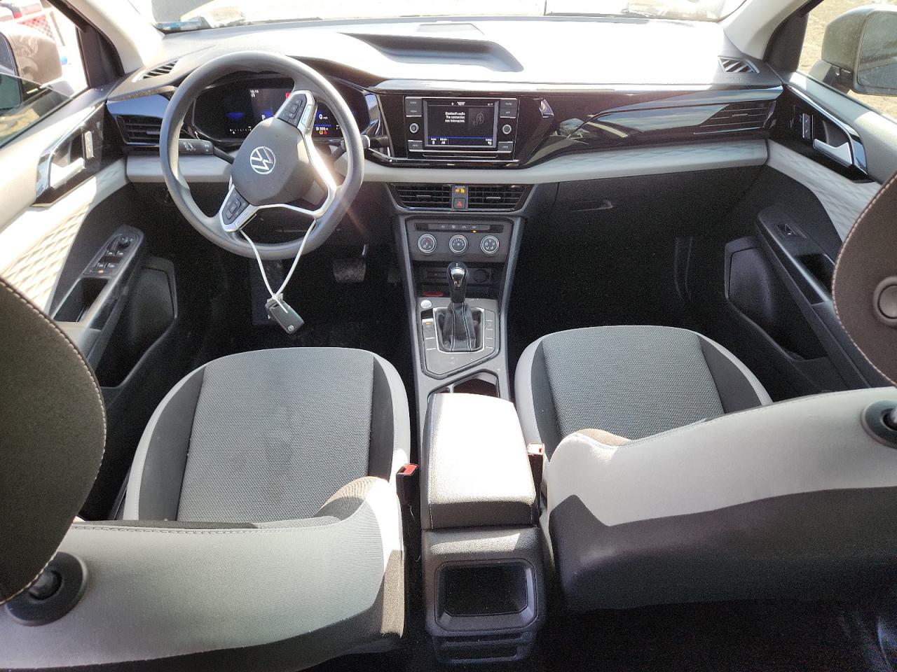 Volkswagen Taos S Image 7