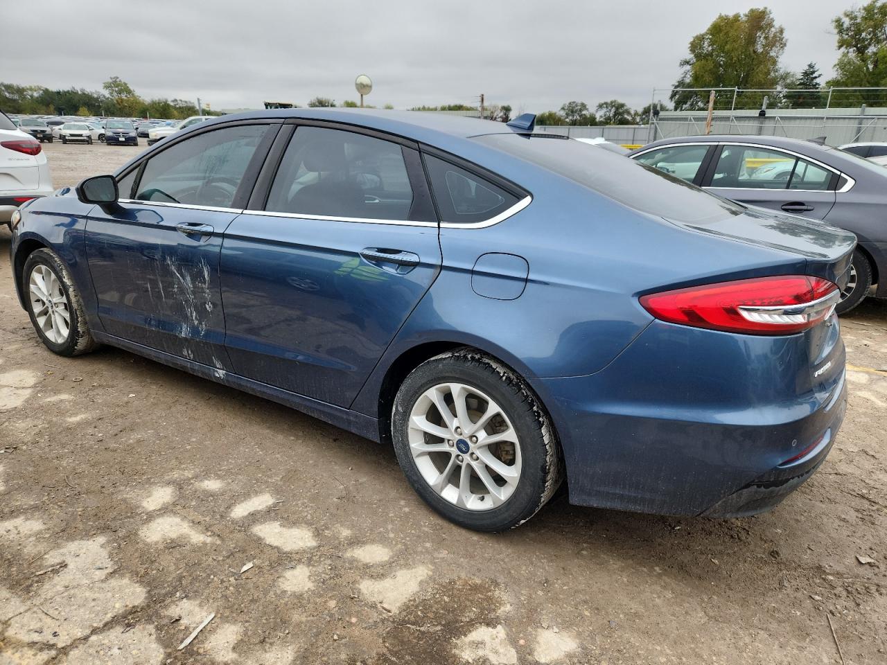 Ford Fusion Se Image 7