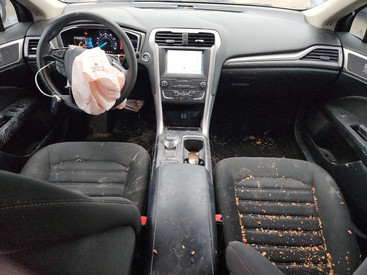 Ford Fusion Se Image 2