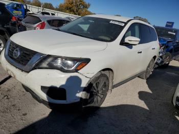  Salvage Nissan Pathfinder