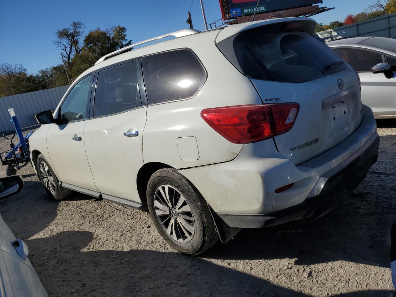 Nissan Pathfinder S Image 2