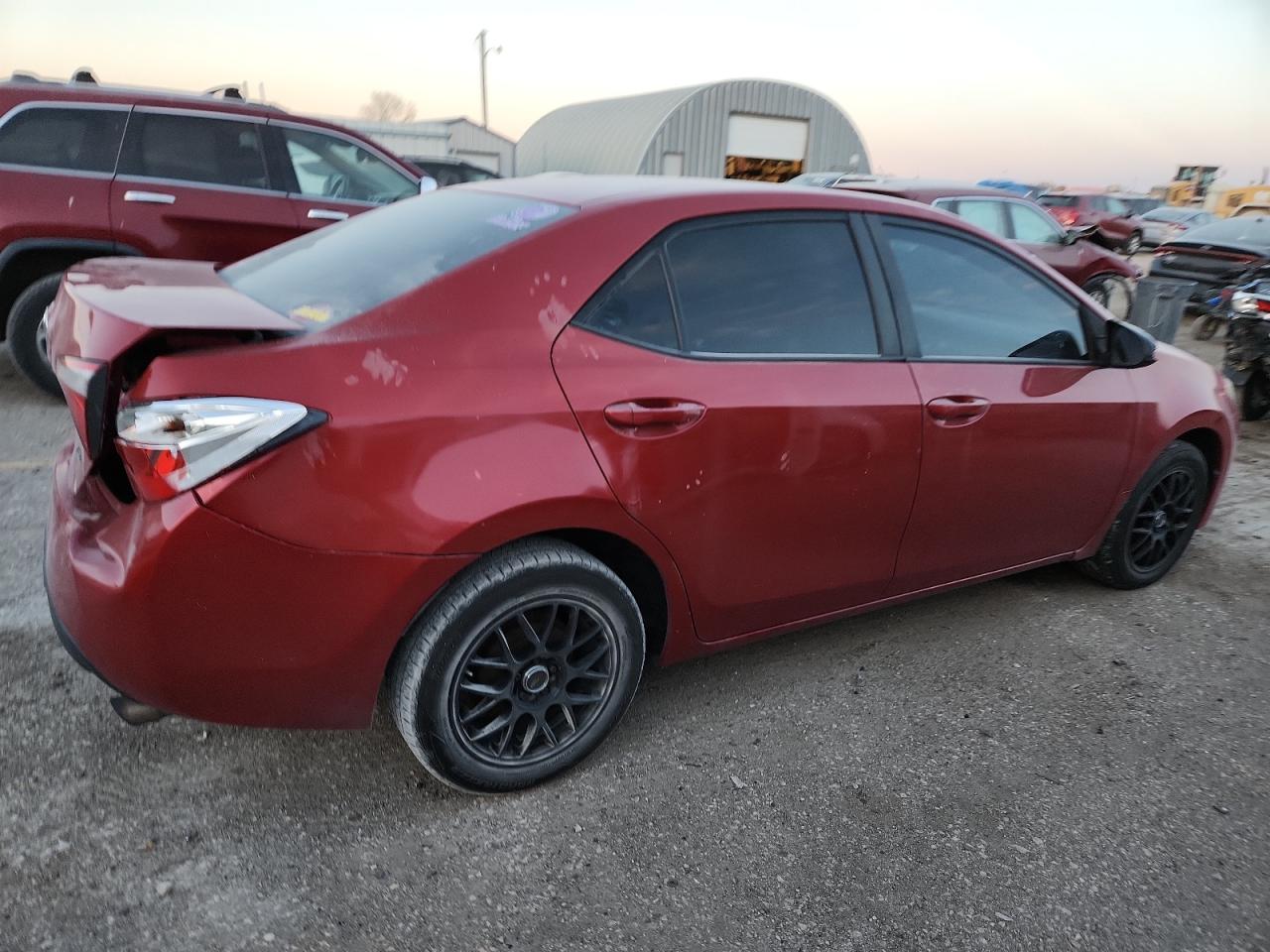 Toyota Corolla L Image 2