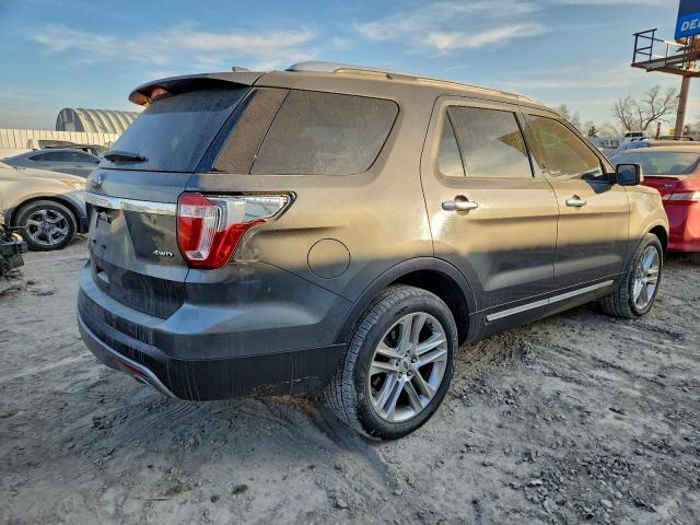 Ford Explorer Limited Image 13