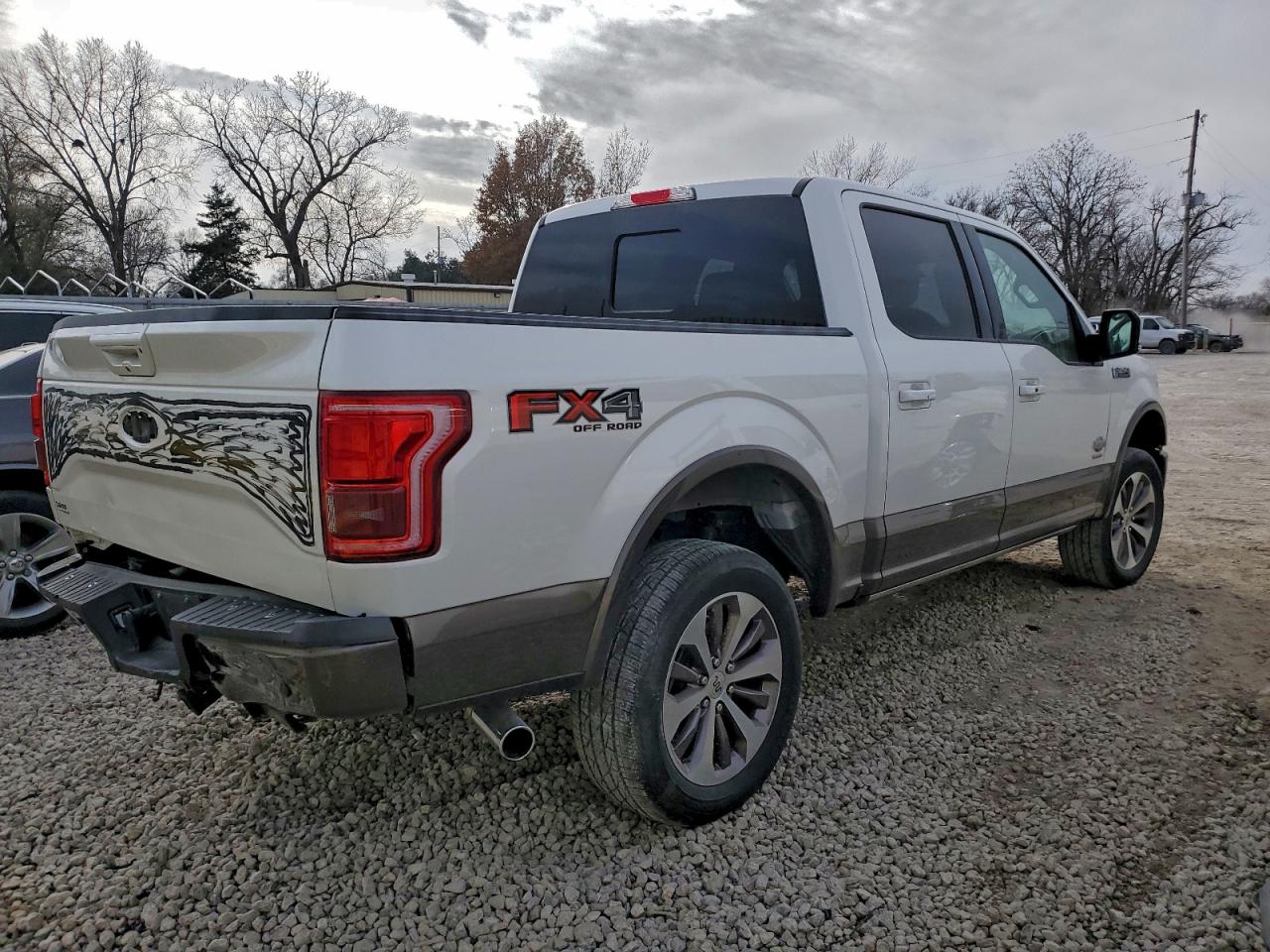 Ford F-150 Supercrew Image 5