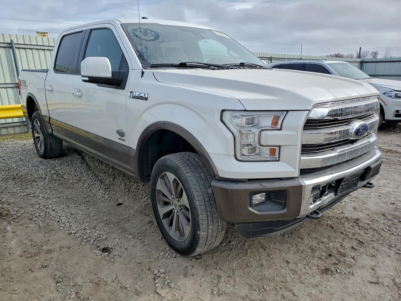 Ford F-150 Supercrew Image 4