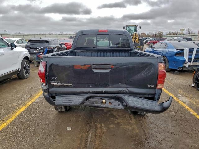 Toyota Tacoma Access Cab Image 3