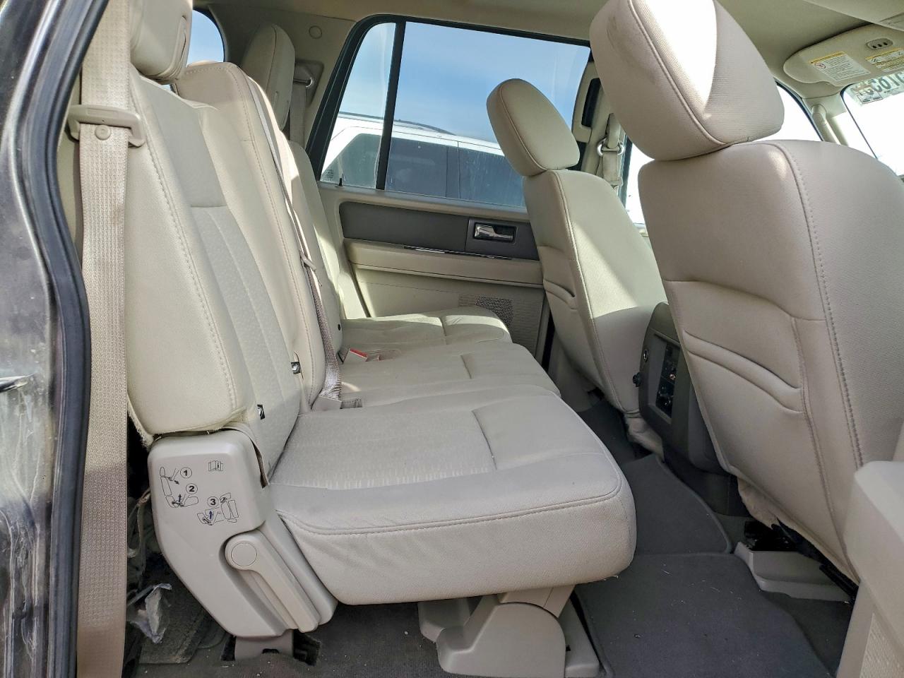 Ford Expedition El Xlt Image 7