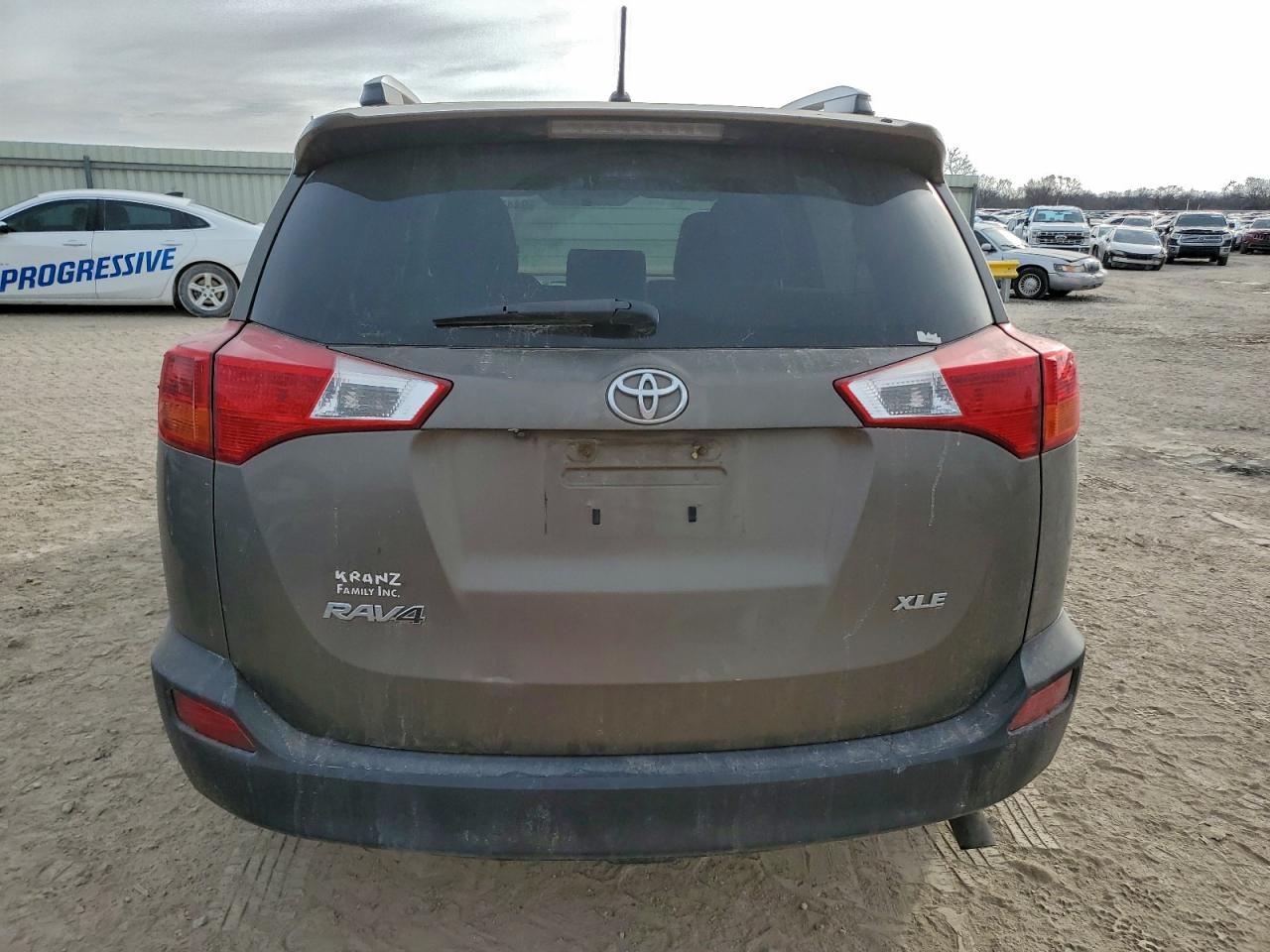Toyota RAV4 Xle Image 8