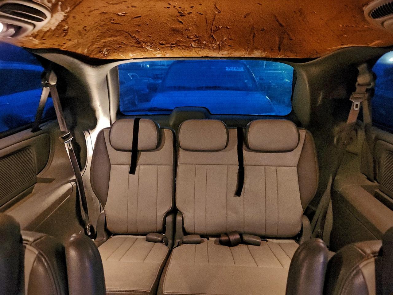 Dodge Caravan Sxt Image 8