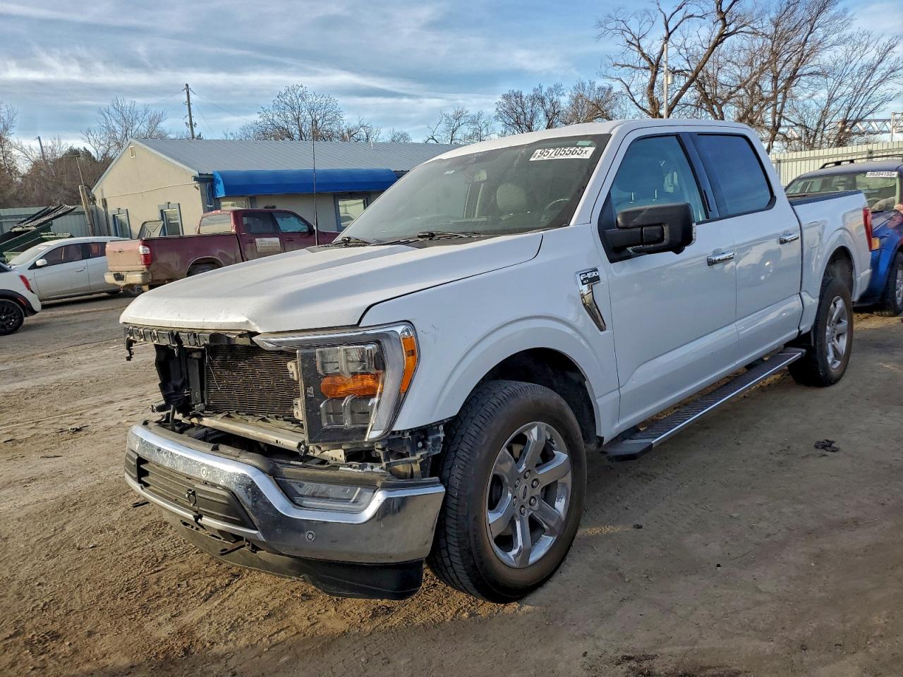 Ford F-150 Supercrew Image 1