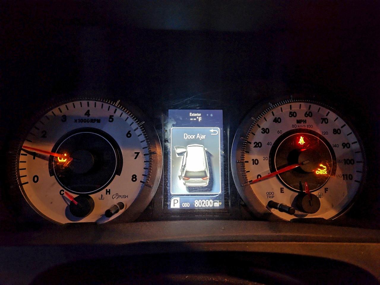 Toyota Sienna Se Image 6