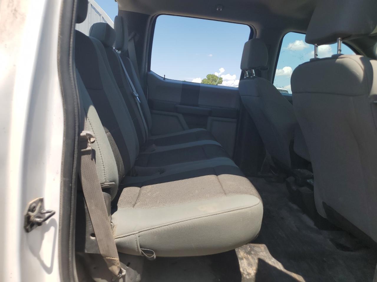 Ford F-150 Supercrew Image 4