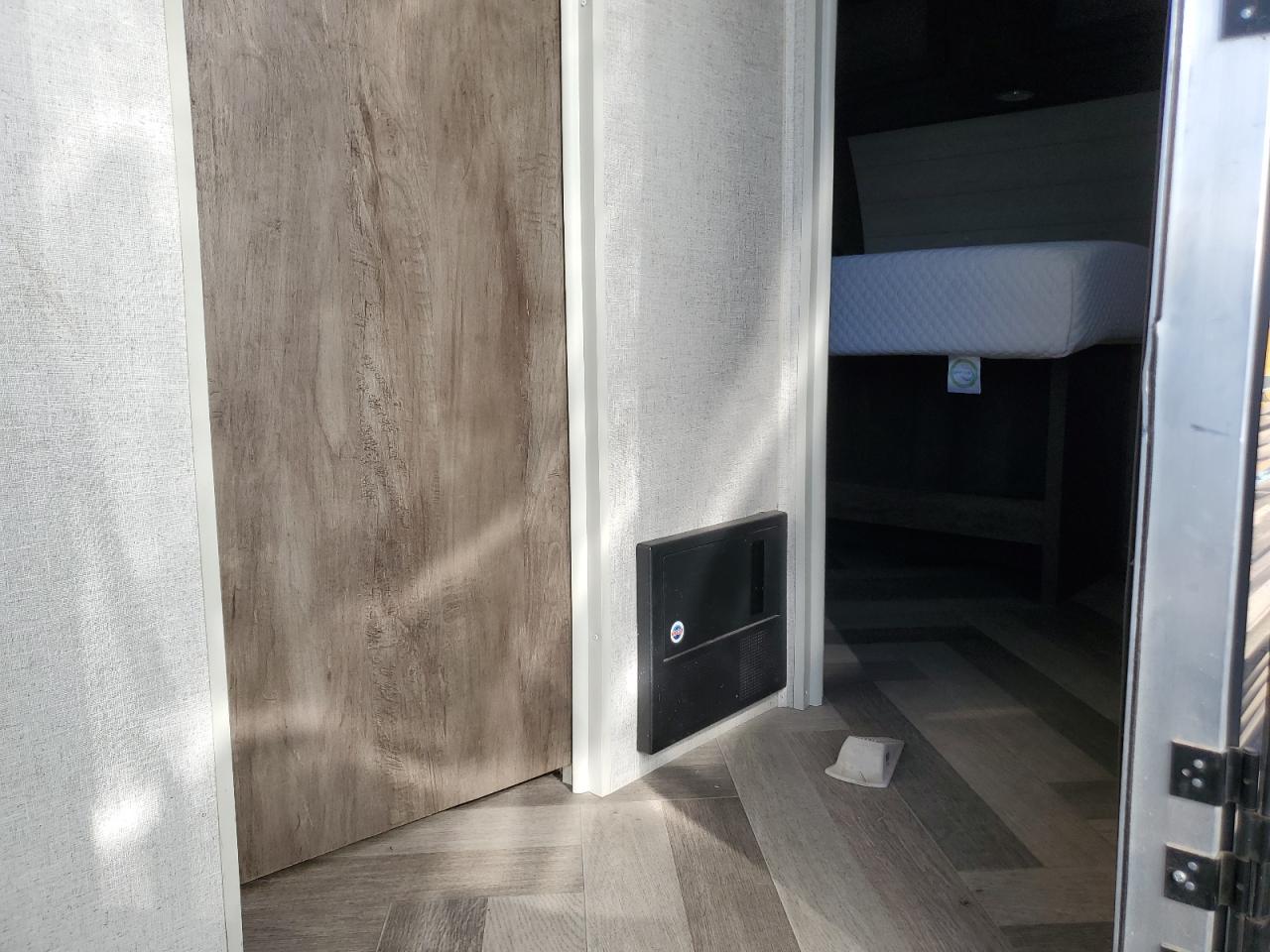 Salem Travel Tra Image 4