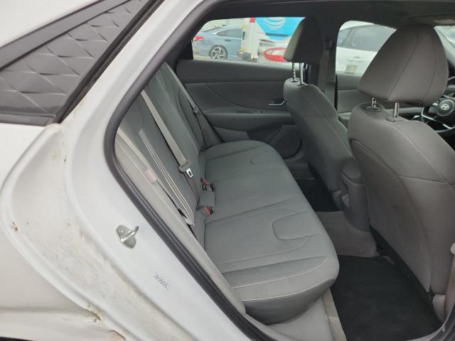Hyundai ELANTRA Sel Image 9