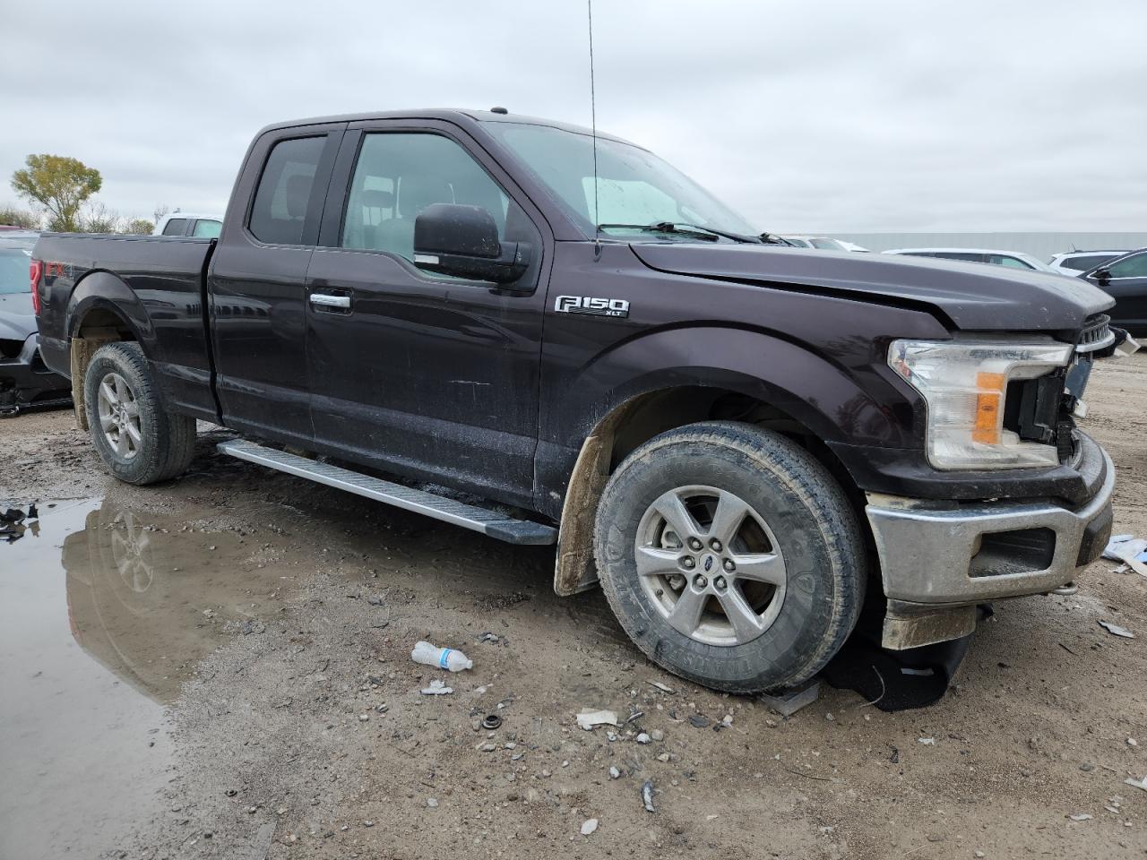 Ford F-150 Super Cab Image 3