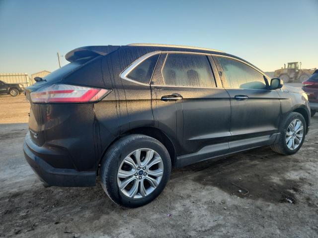 Ford Edge Titanium Image 10