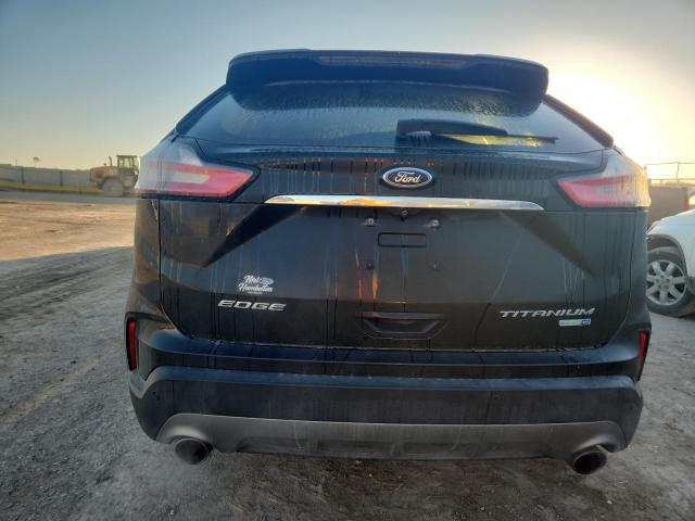 Ford Edge Titanium Image 8