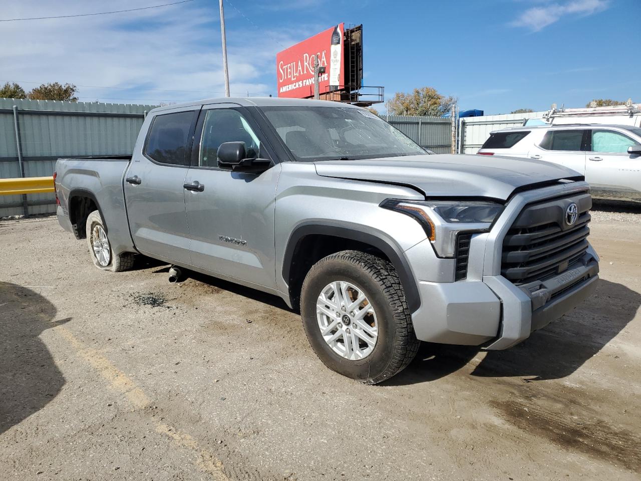 Toyota Tundra Crewmax Sr5 Image 2