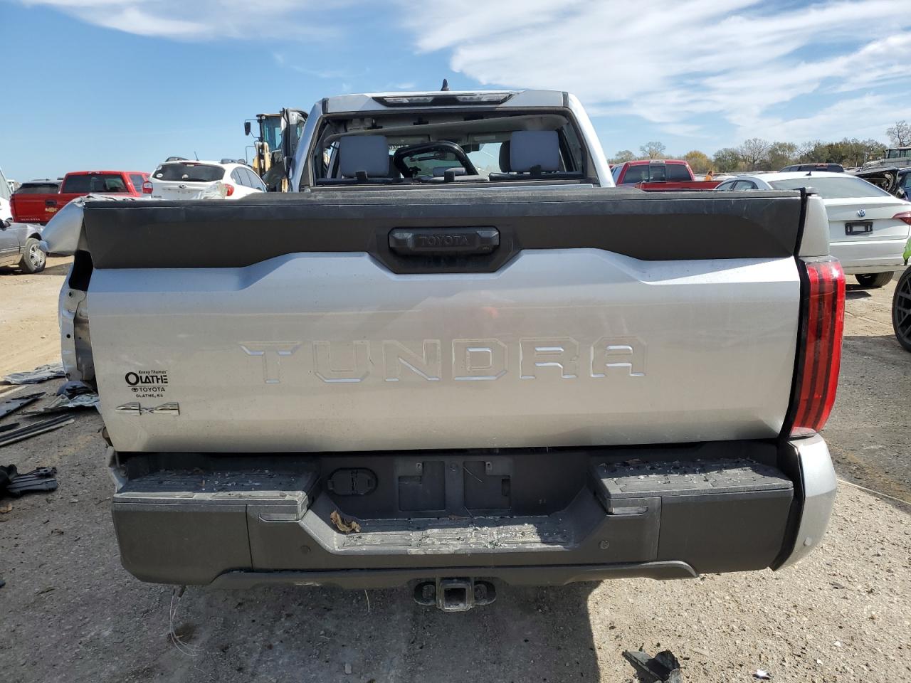 Toyota Tundra Crewmax Sr5 Image 12