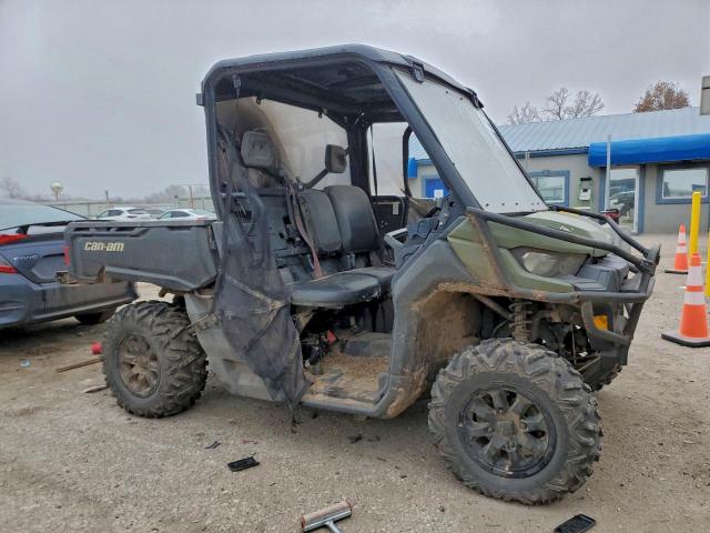  Salvage Can-Am Defender H