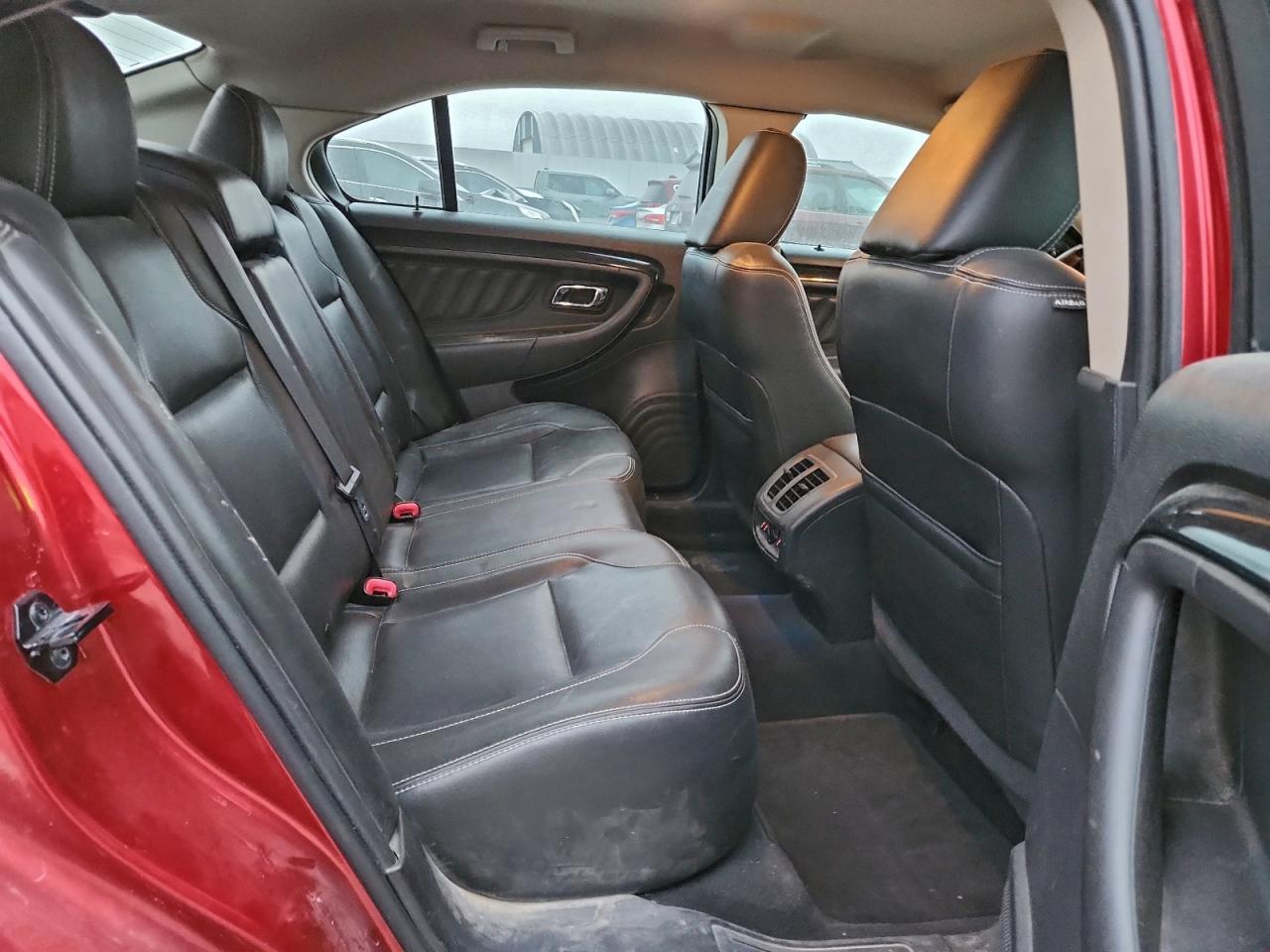 Ford Taurus Limited Image 9