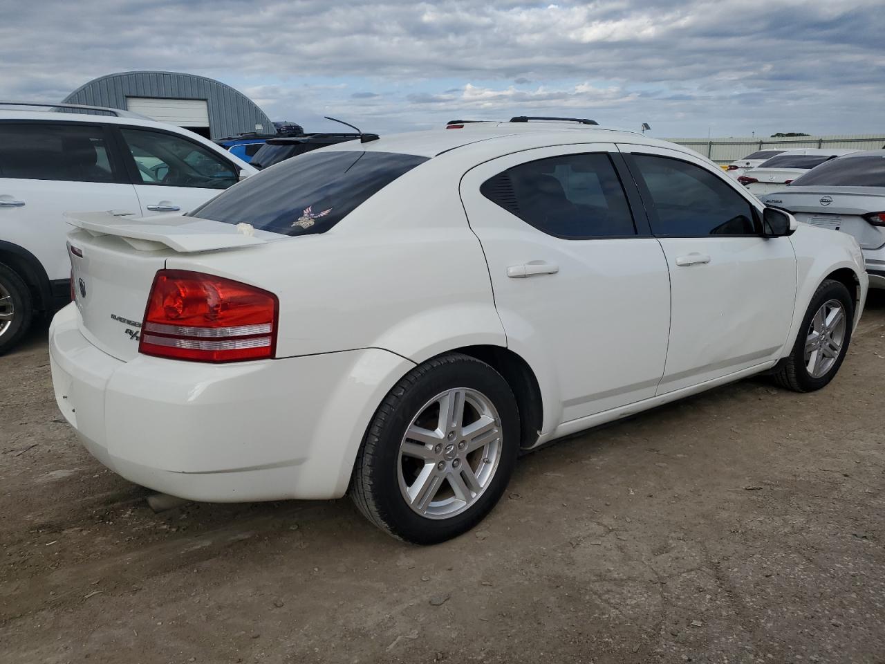 Dodge Avenger R/t Image 12