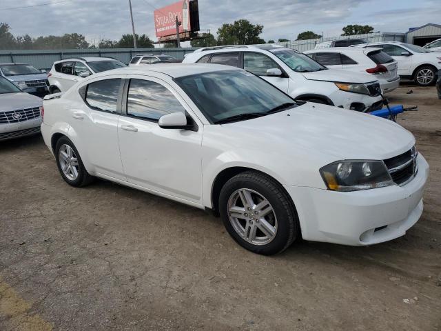 Dodge Avenger R/t Image 2