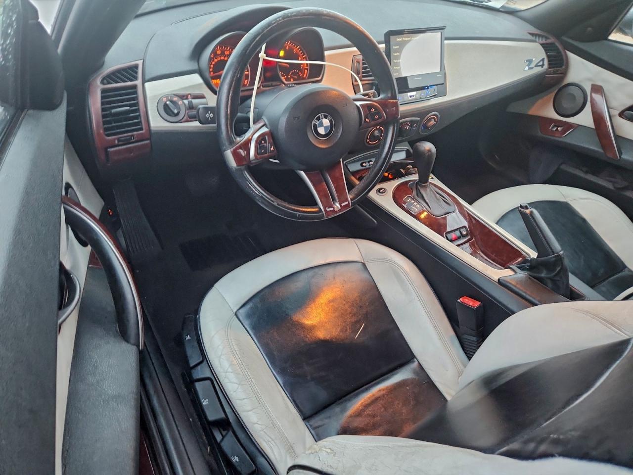 BMW Z Series 2.5 Image 9