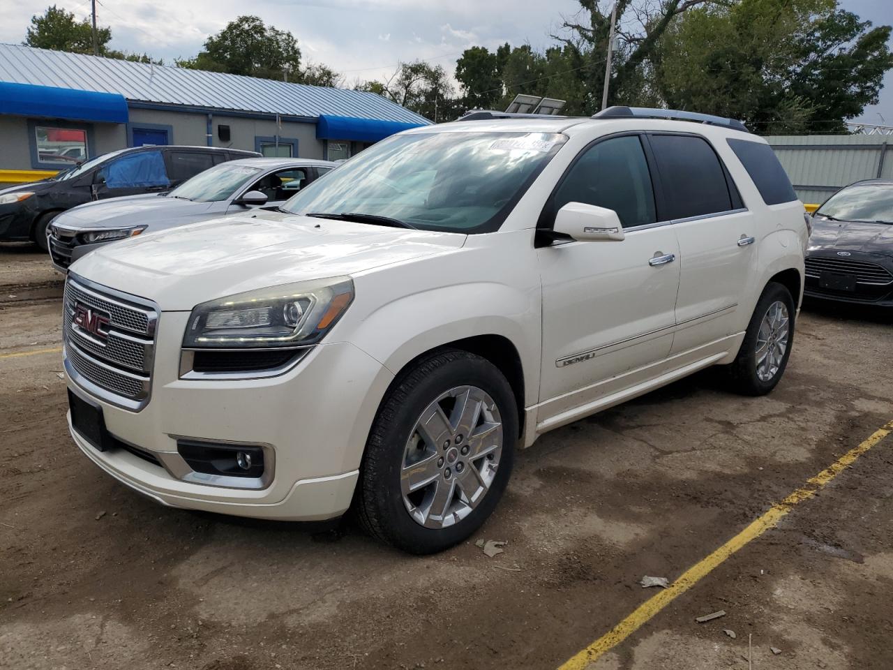 GMC Acadia Denali Image 1