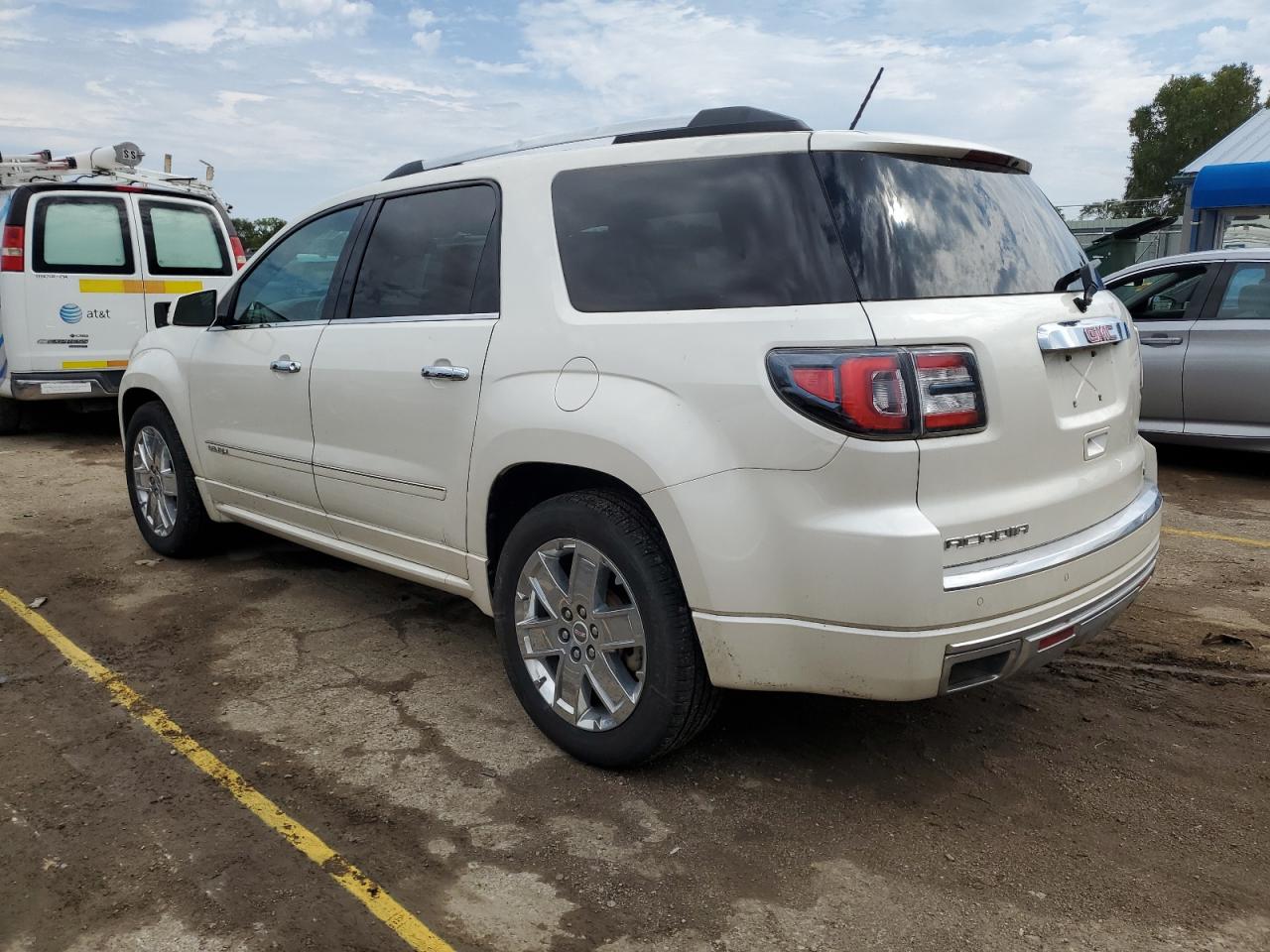 GMC Acadia Denali Image 5