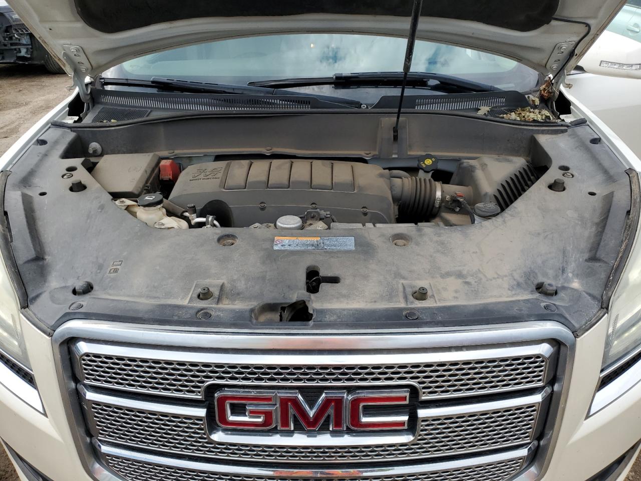 GMC Acadia Denali Image 7
