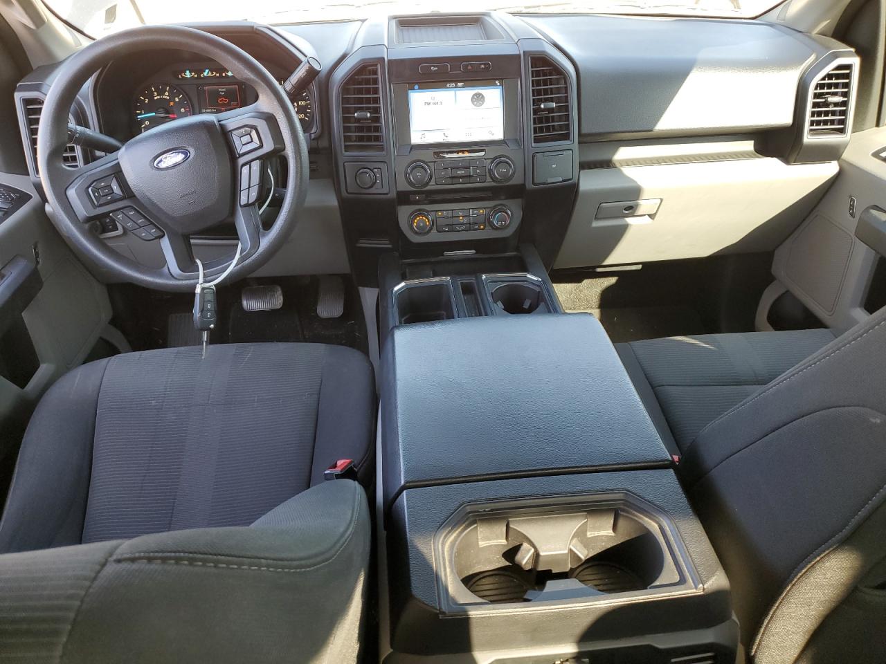 Ford F-150 Super Cab Image 6