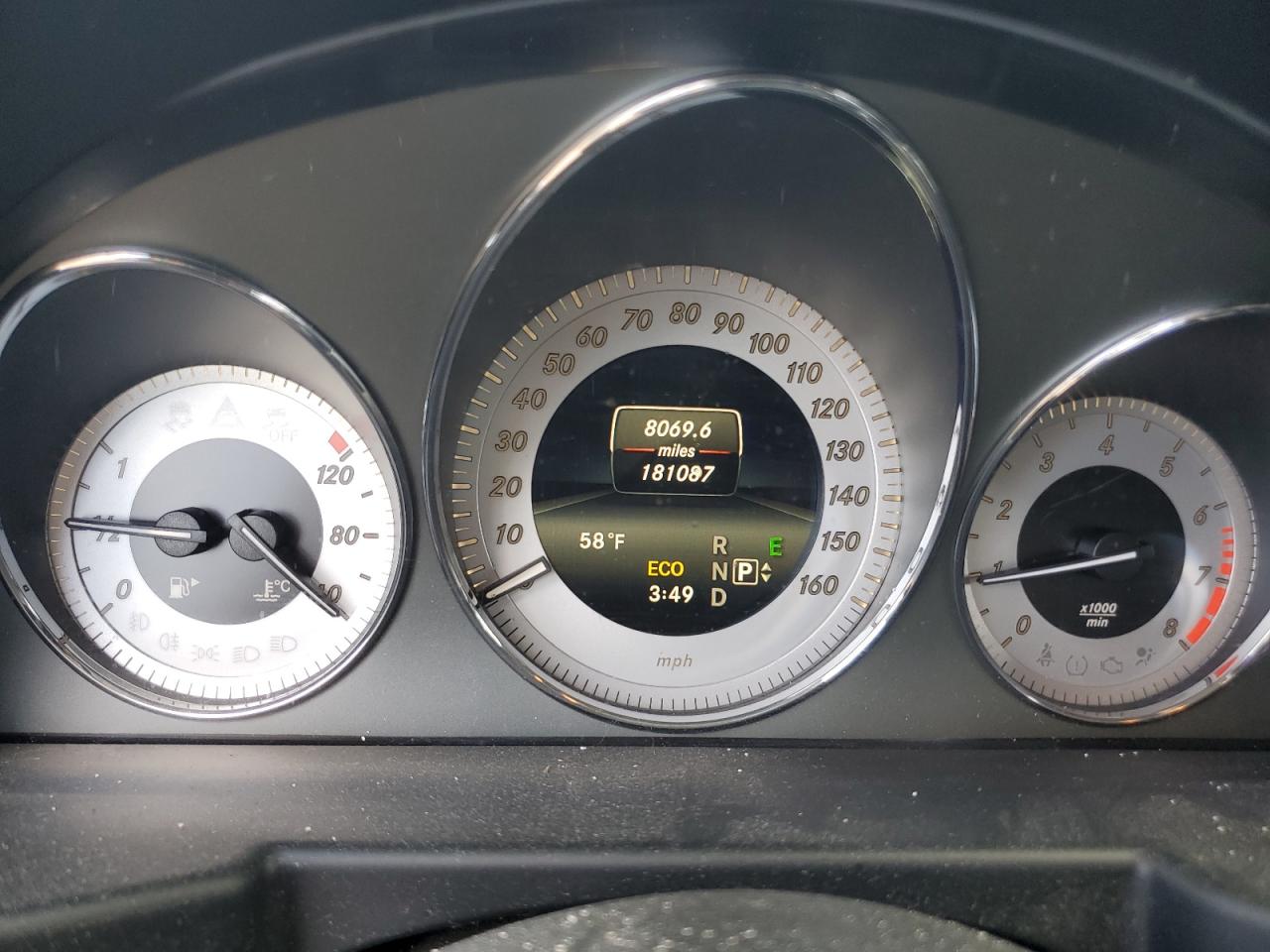 Mercedes-Benz GLK 350 4matic Image 4