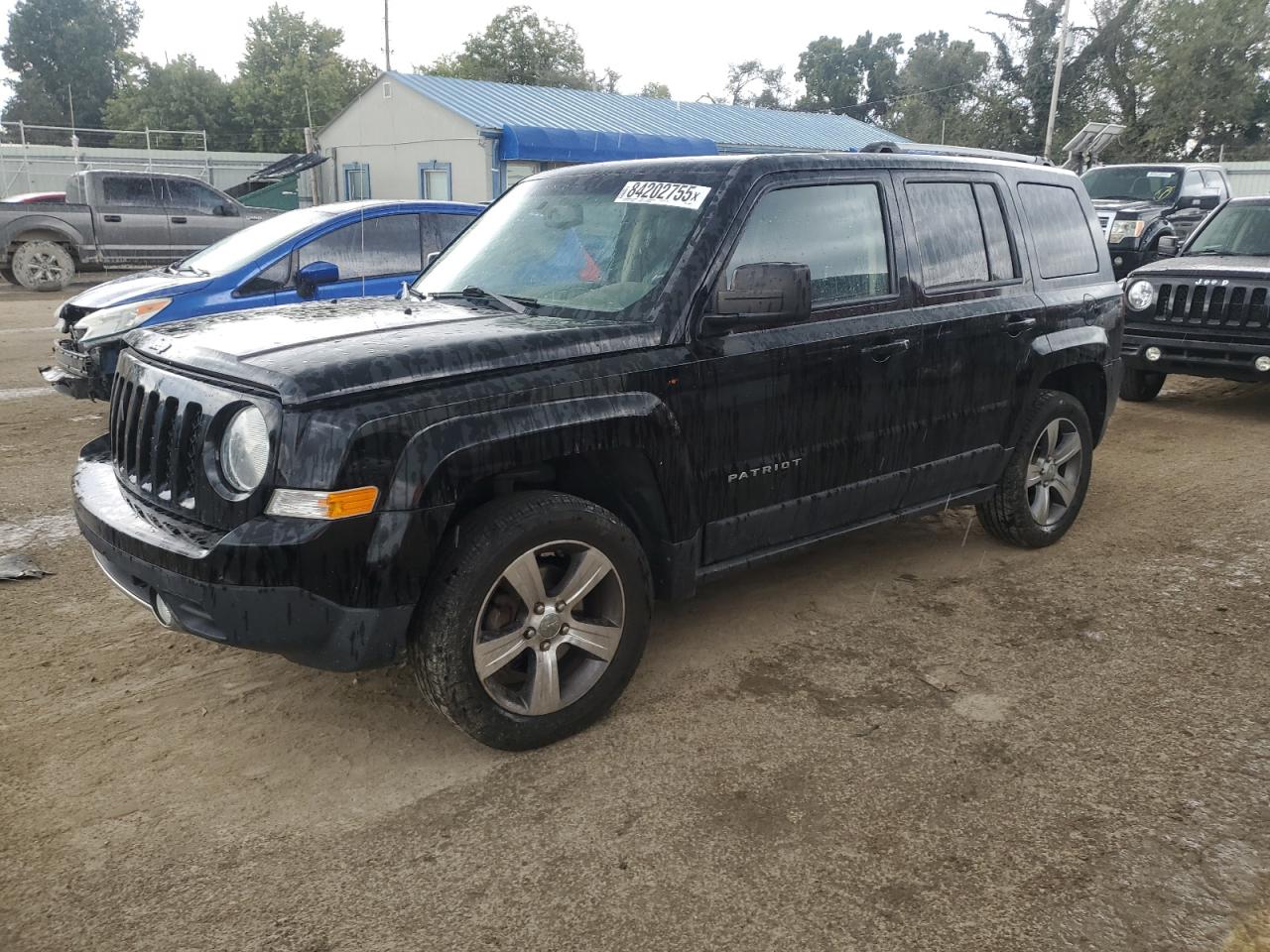 Jeep Patriot Latitude Image 1