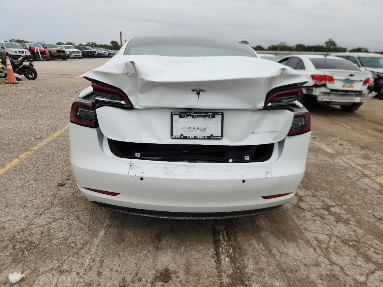 Tesla Model 3 Image 12