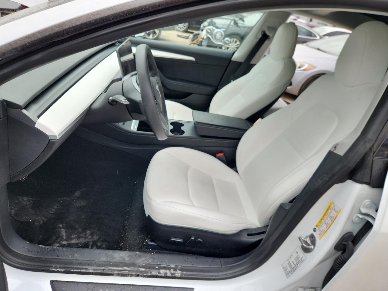 Tesla Model 3 Image 10