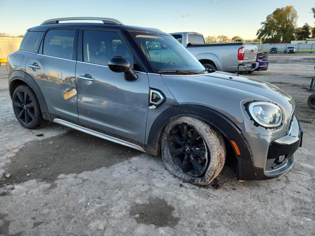 MINI Cooper S Countryman Image 2