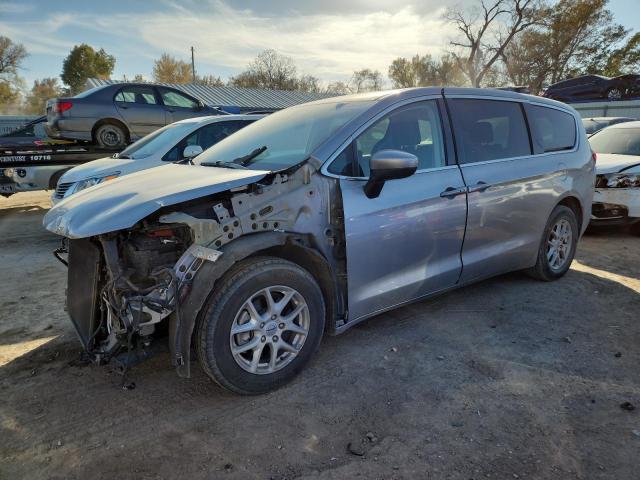  Salvage Chrysler Minivan