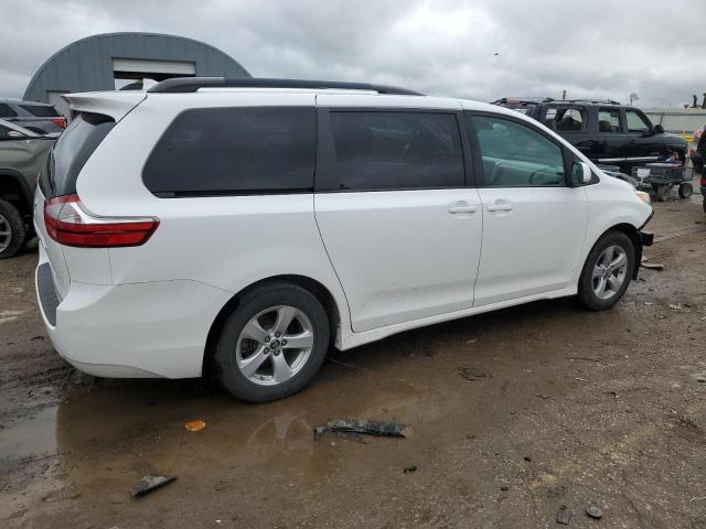 Toyota Sienna Le Image 2